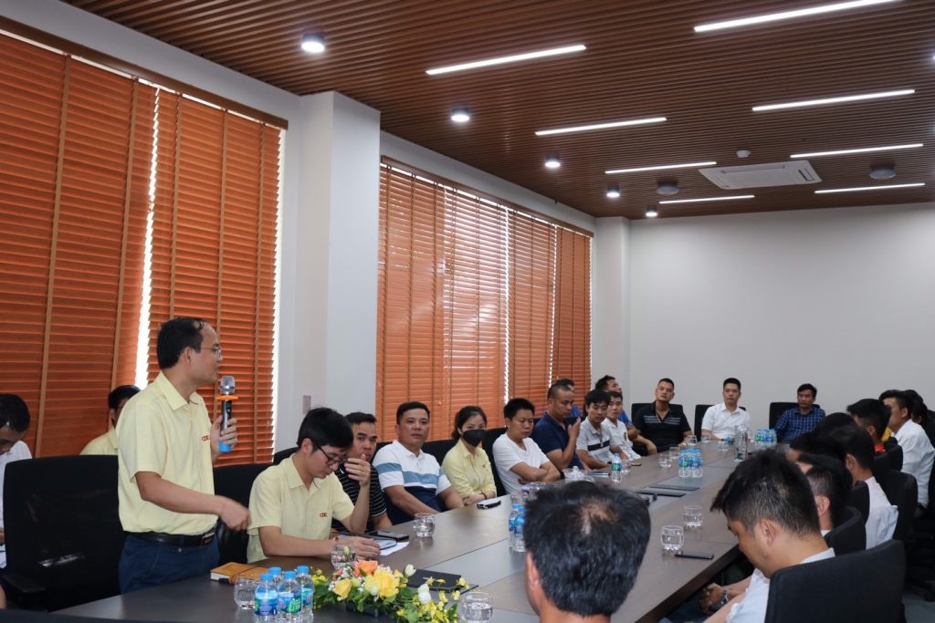 Tổ đội thi công