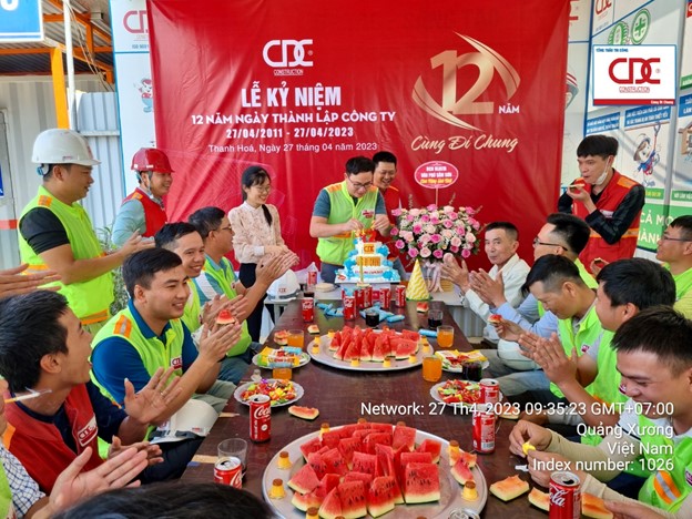 Trong khuôn khổ buổi Lễ, người CDC cũng được nghe nhiều kỷ niệm, những câu chuyện vui và đầy ý nghĩa về chặng đường 12 năm của CDC.  Trong ngày sinh nhật của mình, rất nhiều hoa thơm, quả ngọt; những lời chúc tốt đẹp đã được gửi tới CDC; nhiều vị khách quý đã dành thời gian tới chung vui cùng CDC. Một lần nữa, chân thành cảm ơn tất cả các Đối tác, Khách hàng cùng gần 500 CBNV CDC đã, đang, và sẽ tiếp tục “CÙNG ĐI CHUNG” với CDC! Ở tuổi 12, Ban Lãnh đạo cùng tập thể CBNV cùng nhau quyết tâm đạt thành những mục tiêu mới; đảm bảo công tác thi công (an toàn – tiến độ - chất lượng) để tiếp tục đóng góp vào nền kiến trúc nước nhà nhiều công trình bền vững.